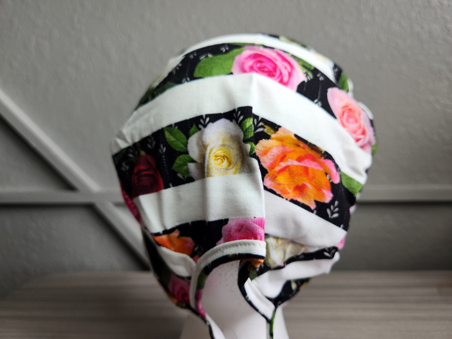 Floral Print Scrub Cap - Black/White